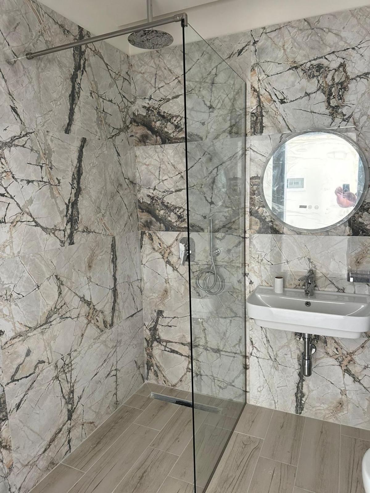 Laid Hotel Vlorë 외부 사진