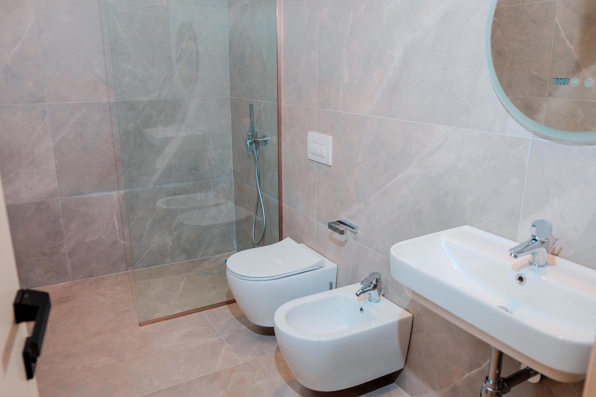 Laid Hotel Vlorë 외부 사진