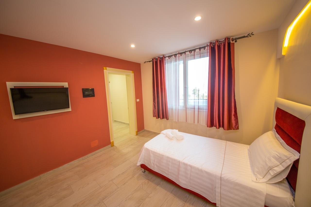Laid Hotel Vlorë 외부 사진